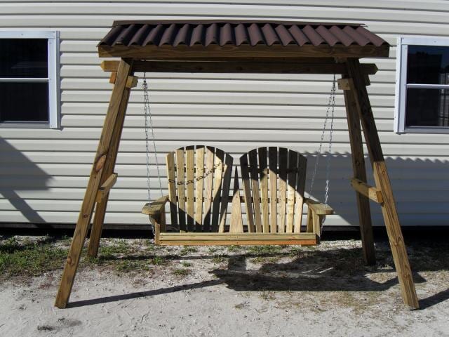 Two seat swingging chair- Patio furniture in Brandon, FL