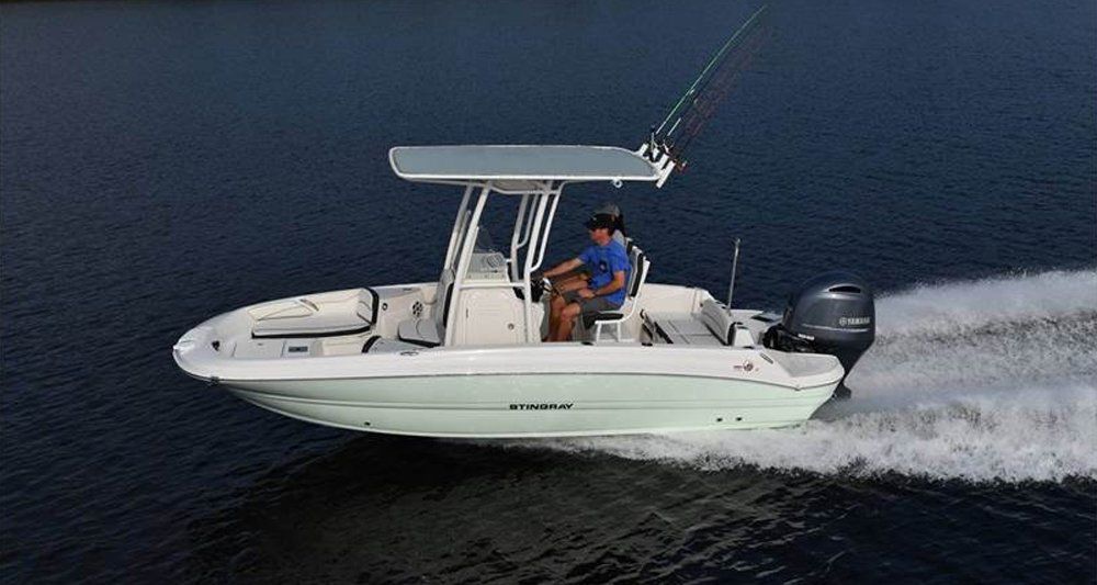 2020 Stingray Boat 206CC — Mahopac, NY — Mahopac Marina