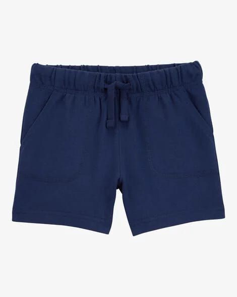 Pantalón corto azul marino con cinturilla elástica y cordón. Dos bolsillos delanteros.