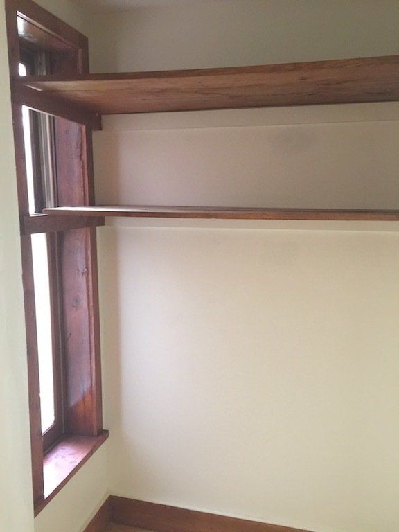 12 farrignton walkin closet