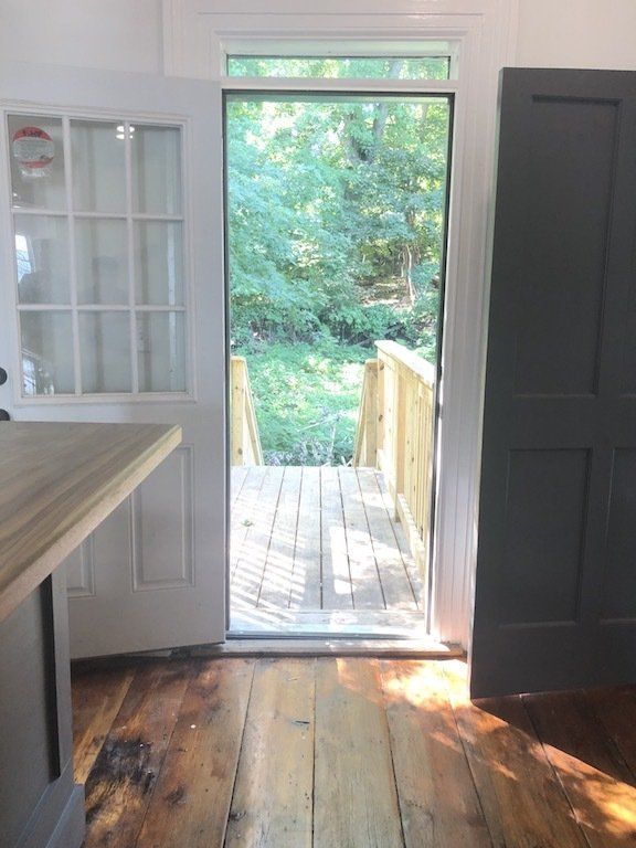 123 Montgomery backyard