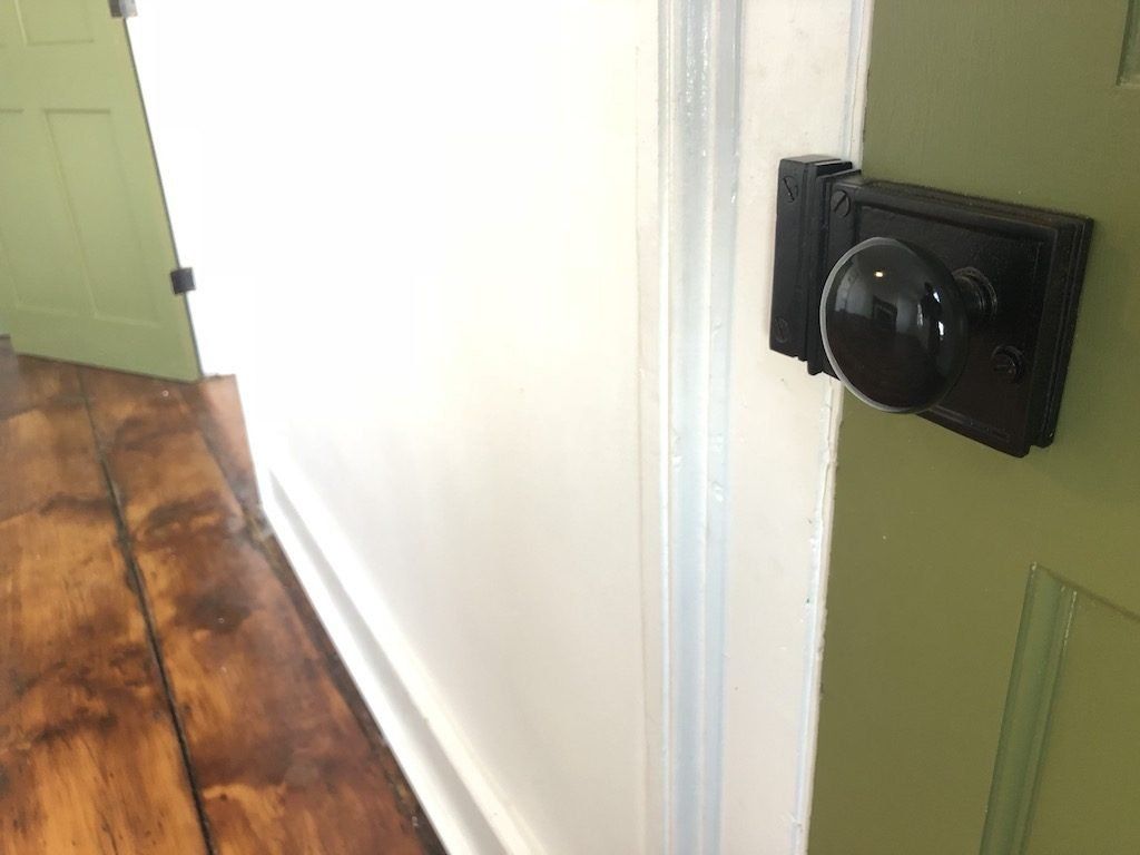 123 Montgomery doorknob