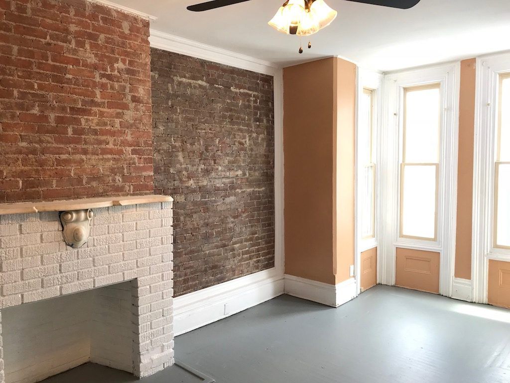 258 liberty livingroom