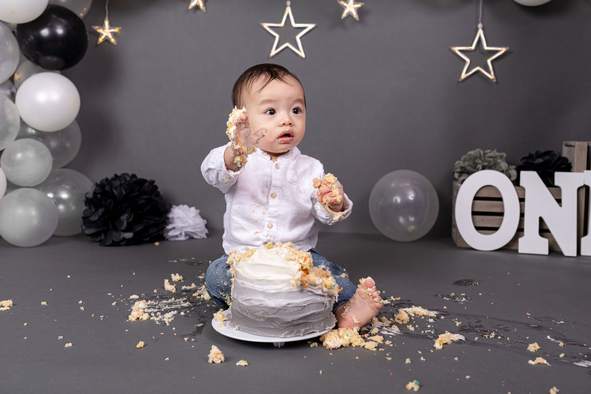 Crystal Justine Photography - Cake Smash photography sessions