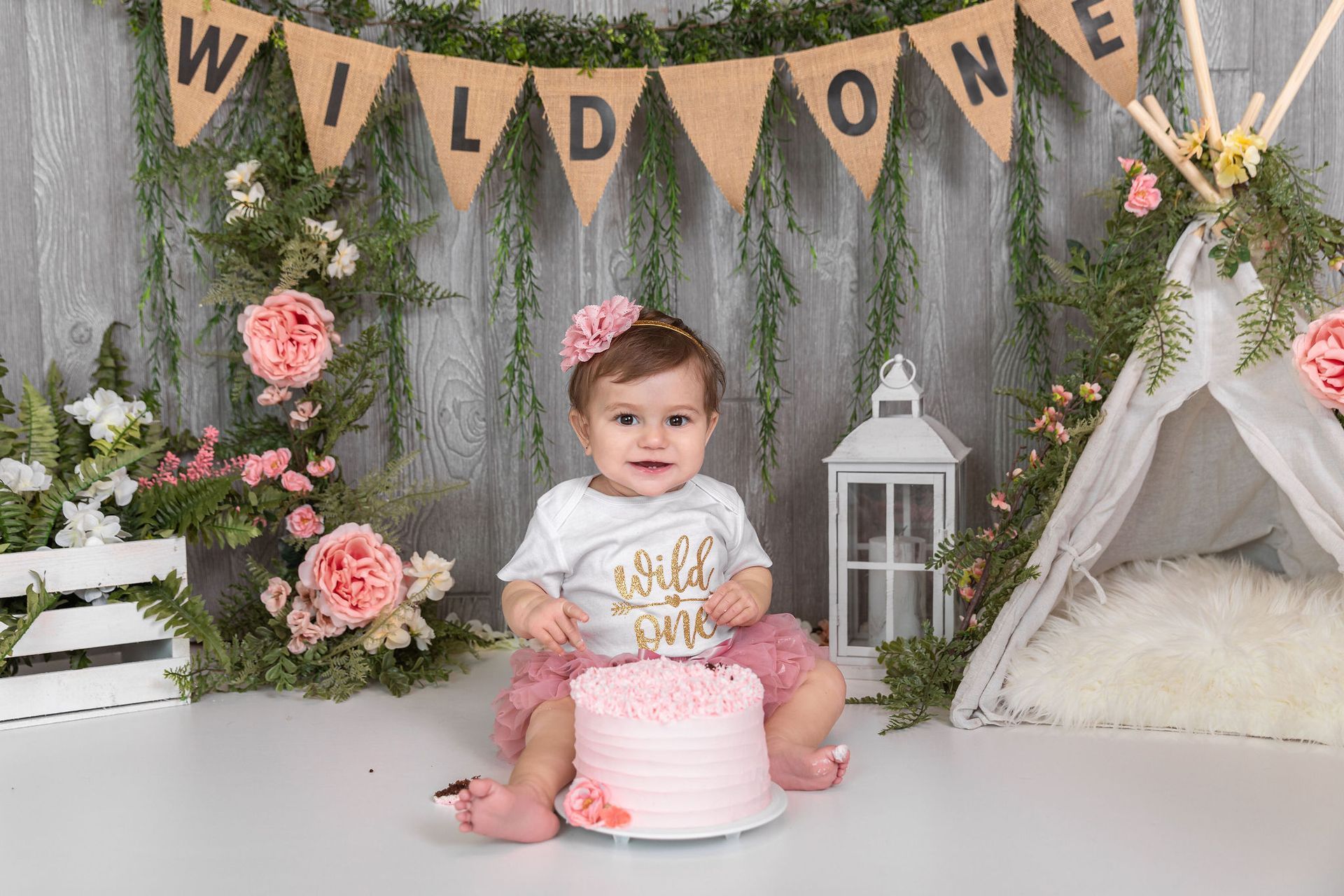 Crystal Justine Photography - Cake Smash photography sessions