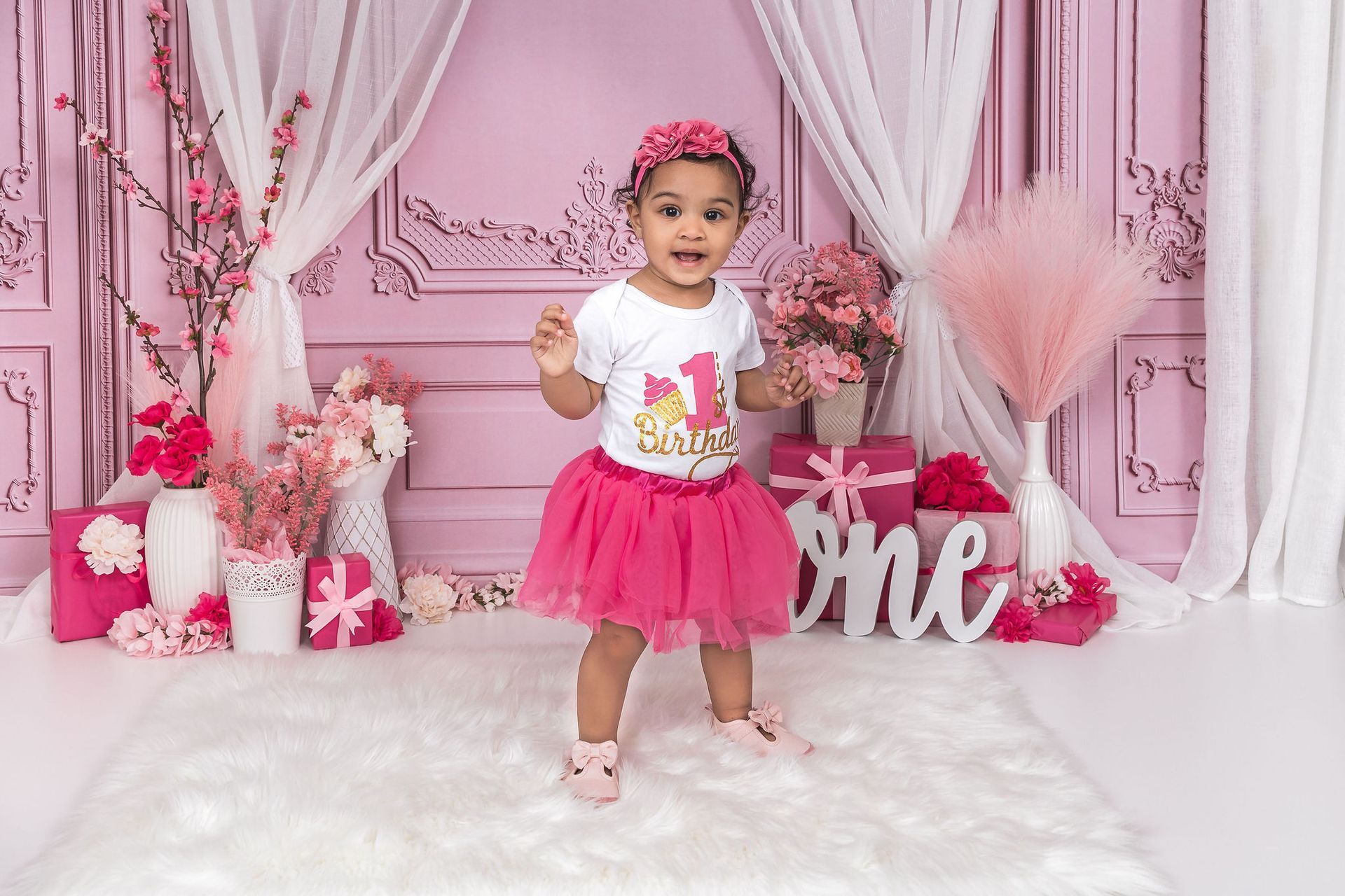 Crystal Justine Photography - Cake Smash photography sessions