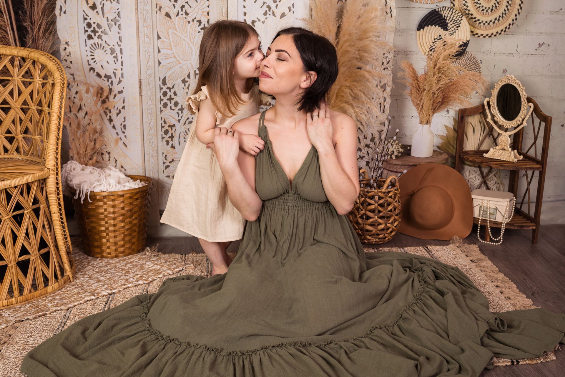 Crystal Justine Photography - Mothers day studio mini sessions