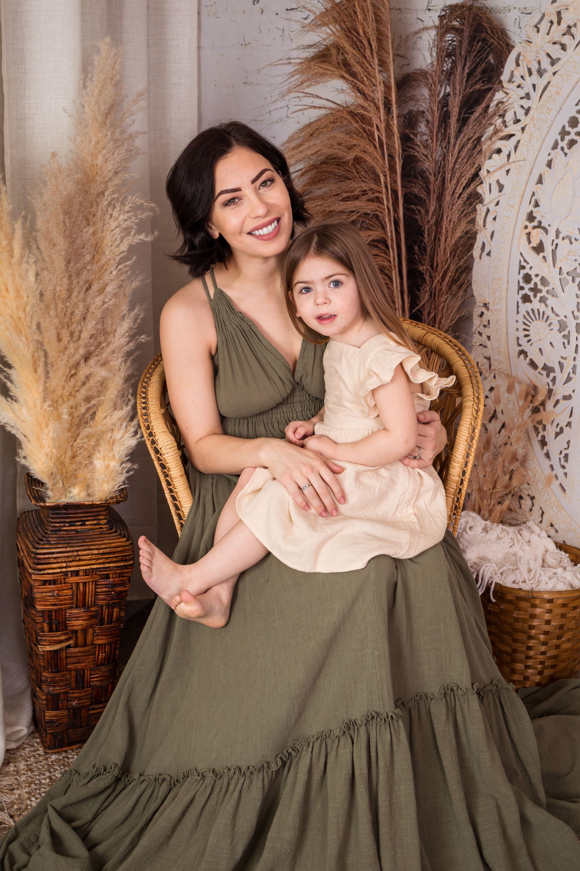 Crystal Justine Photography - Mothers day studio mini sessions