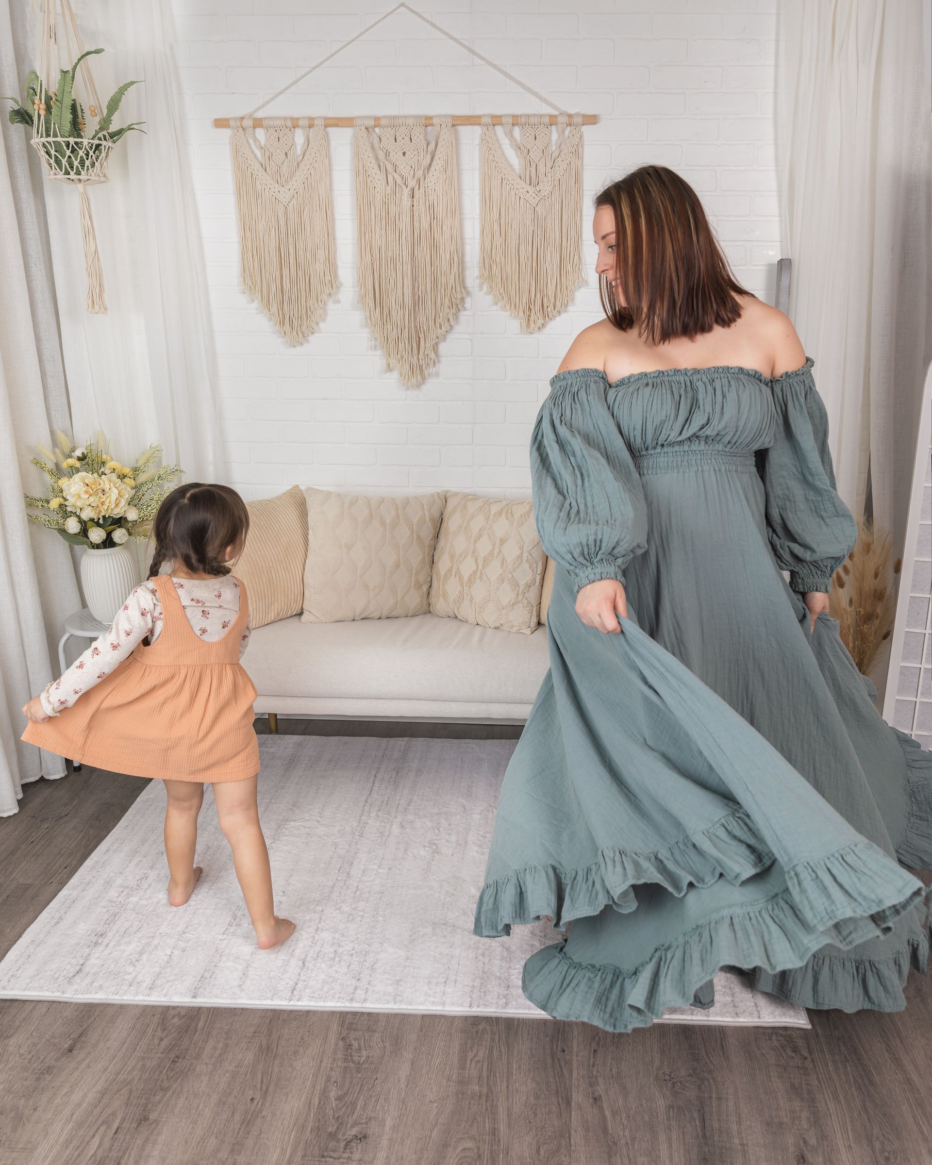 Crystal Justine Photography - Mothers day studio mini sessions