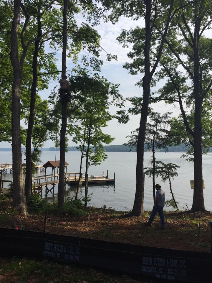 R. U. Needing Service 28