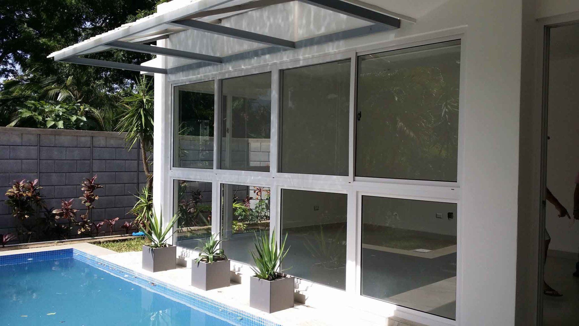 Casa Blue Comercial casa con piscina