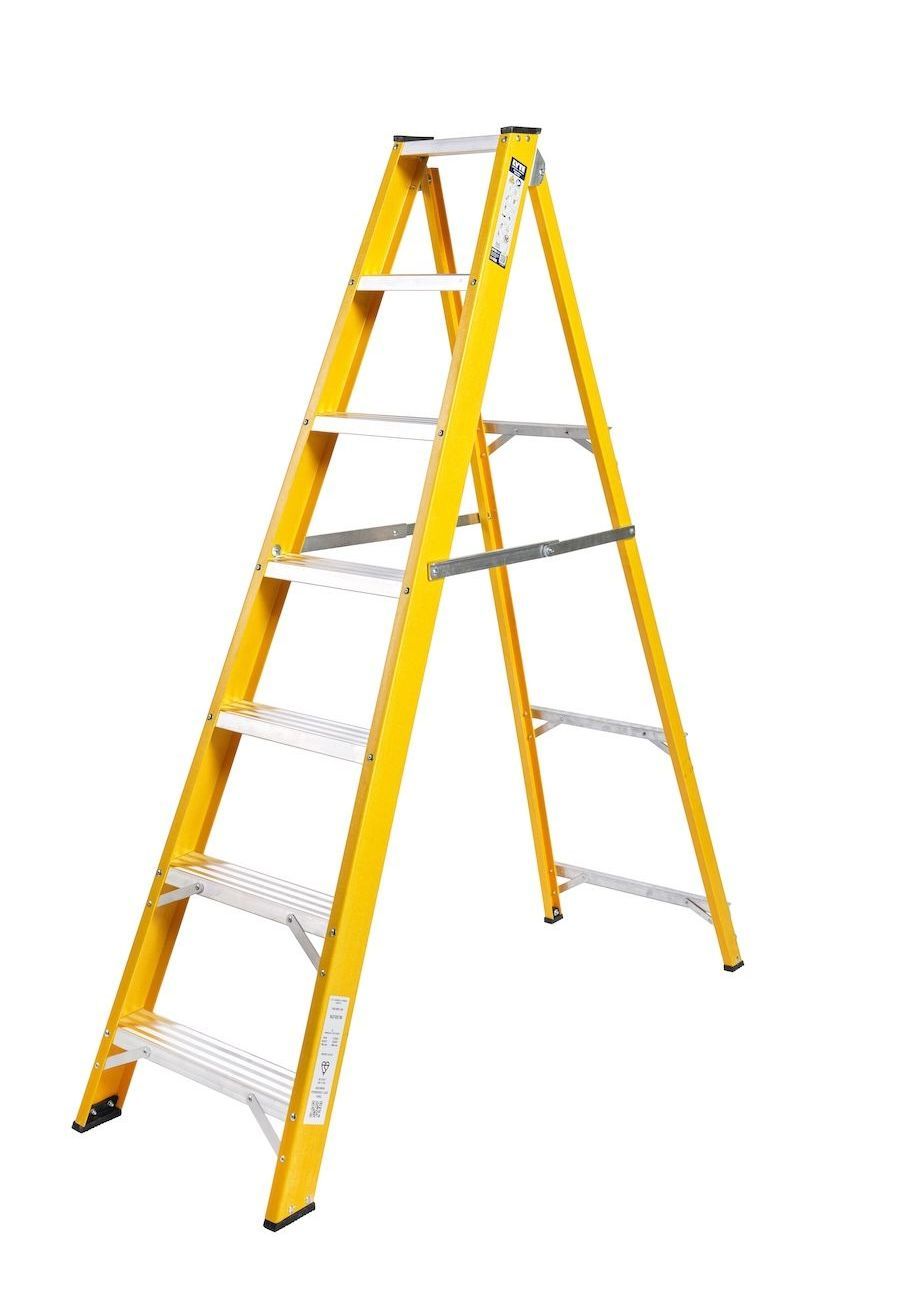 MagnaStep 7 tread glassfibre step ladder facing left
