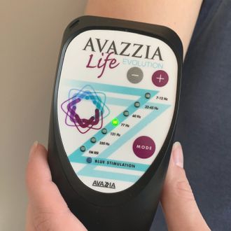 HEALING WITH MICROCURRENT - Avazzia