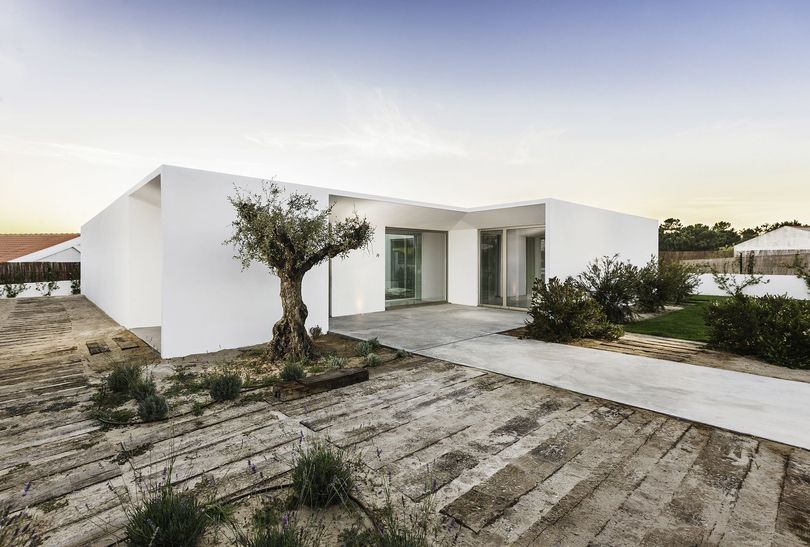 A modern white house