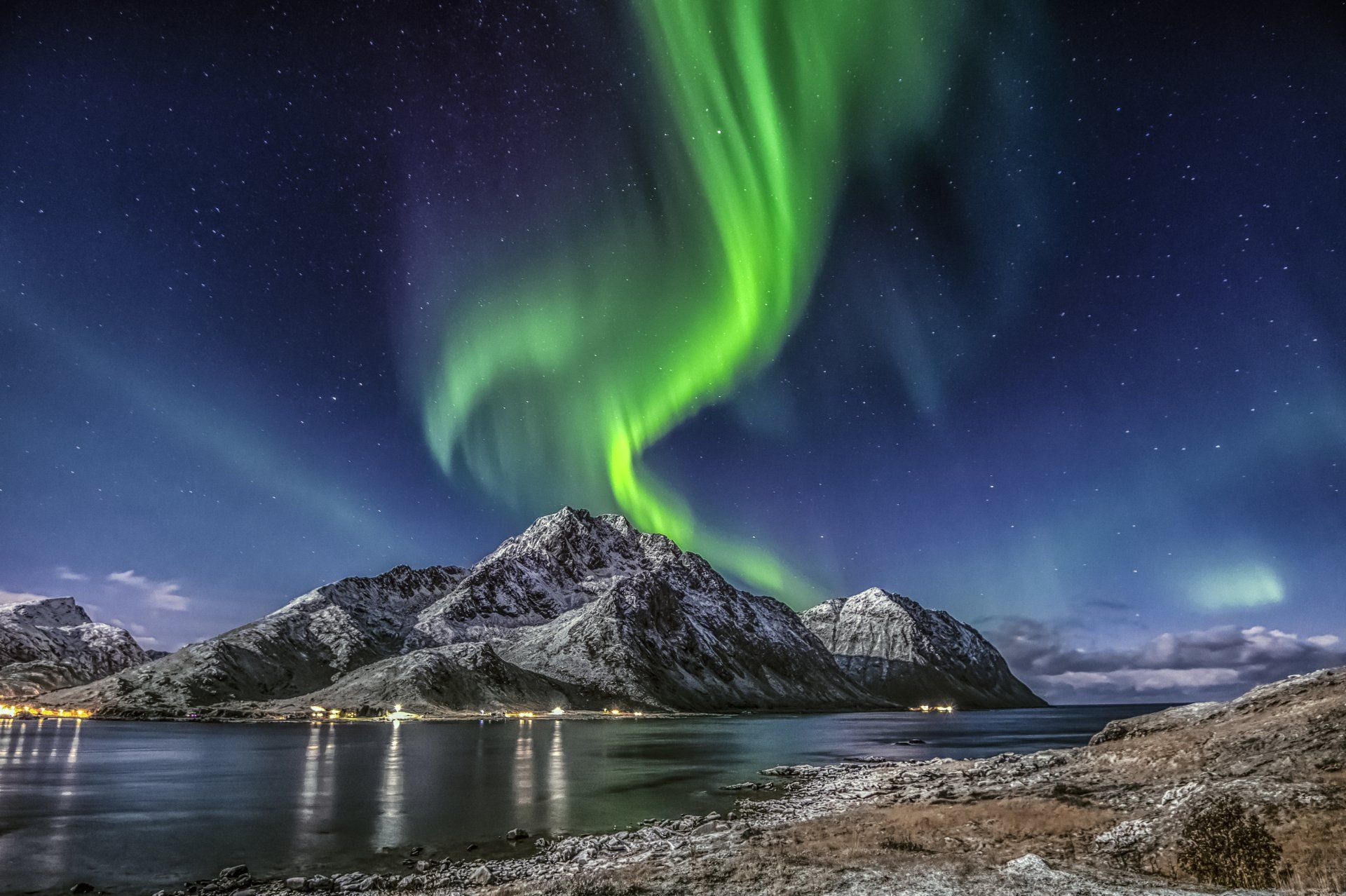 Northern Lights over Lofoten Islands Norway Viking trave