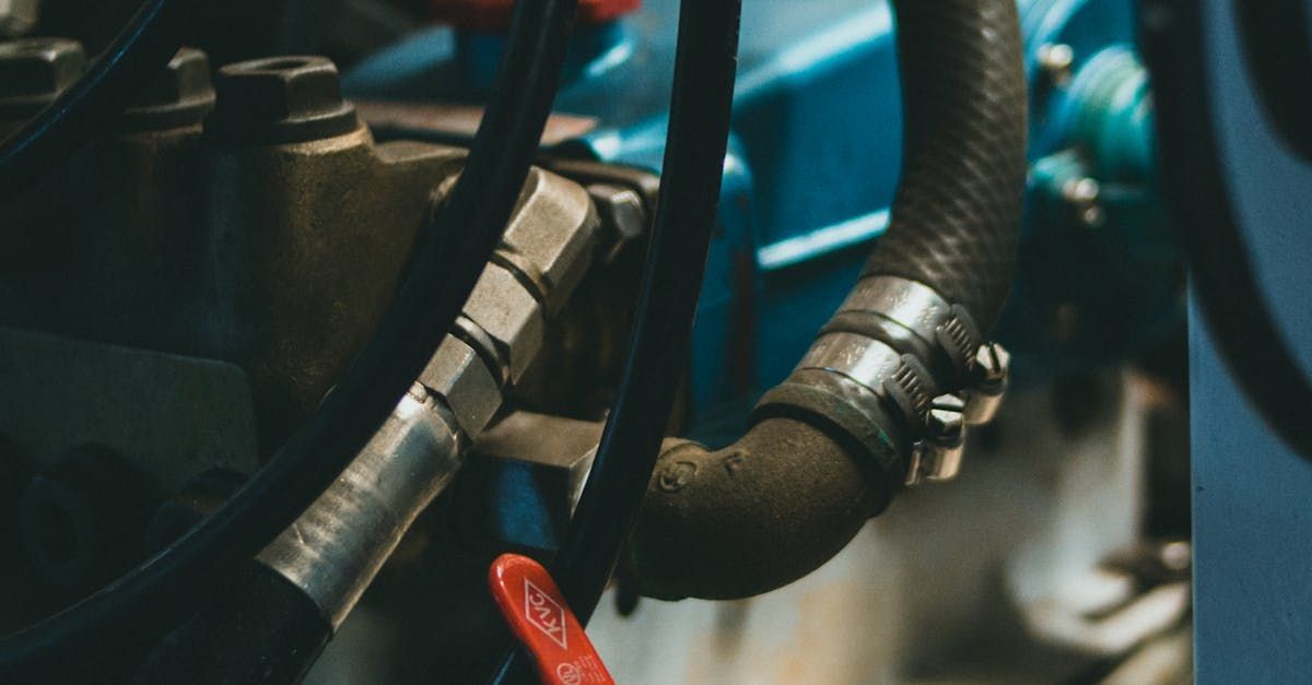 Hydraulic hoses & fittings. 