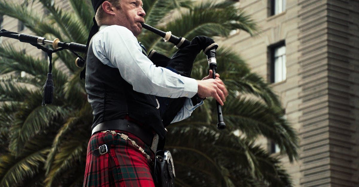 Bagpiper