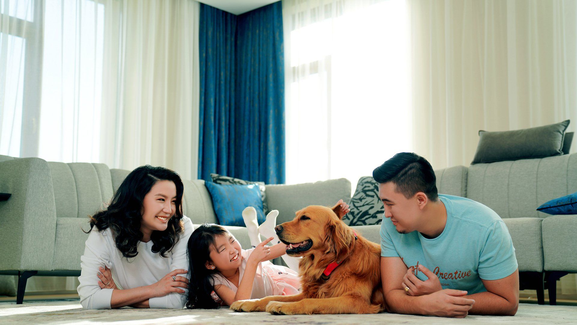 Ultimate Guide: Smooth Moving Day with Kids and Pets