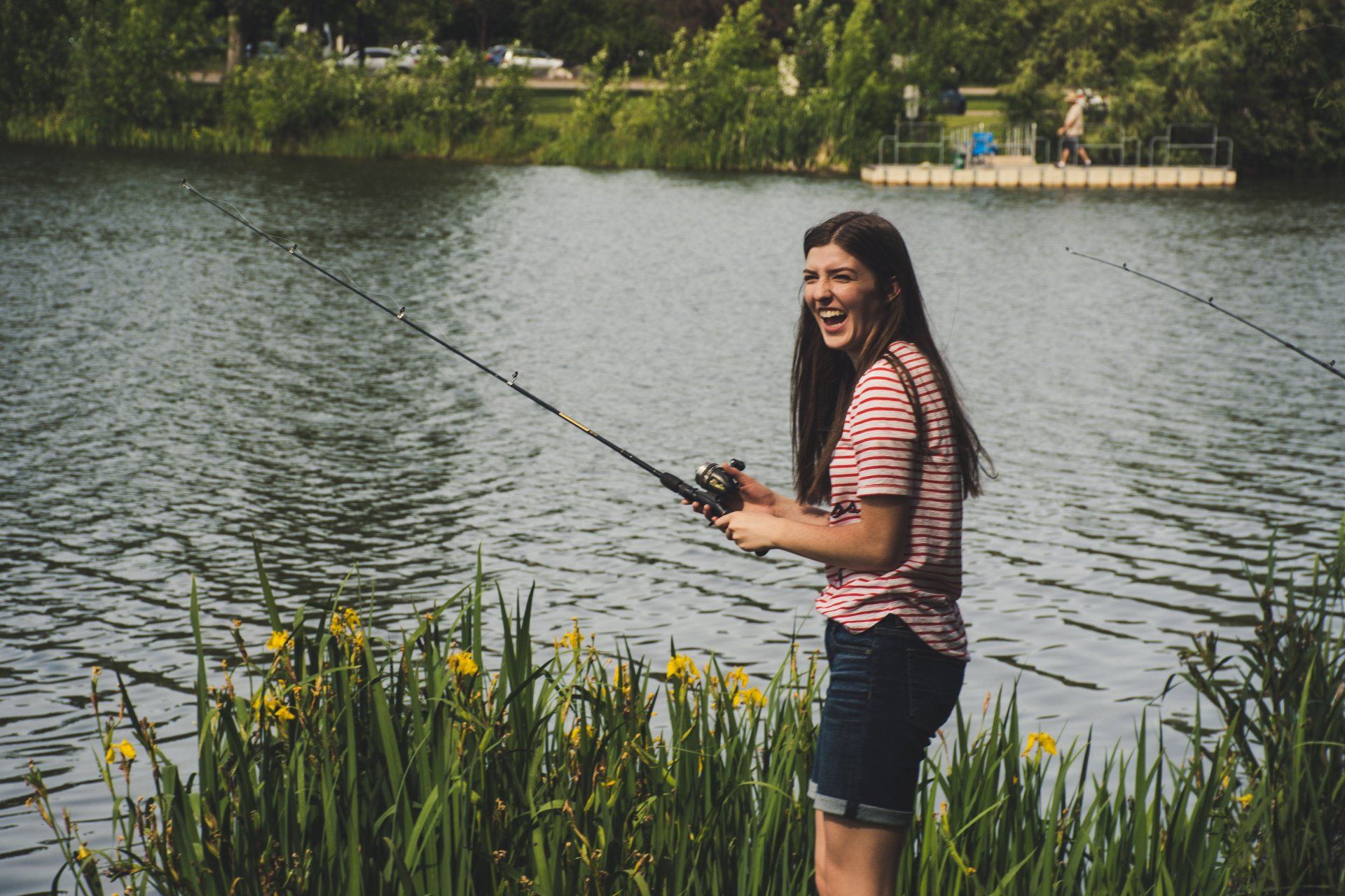girl-fishing