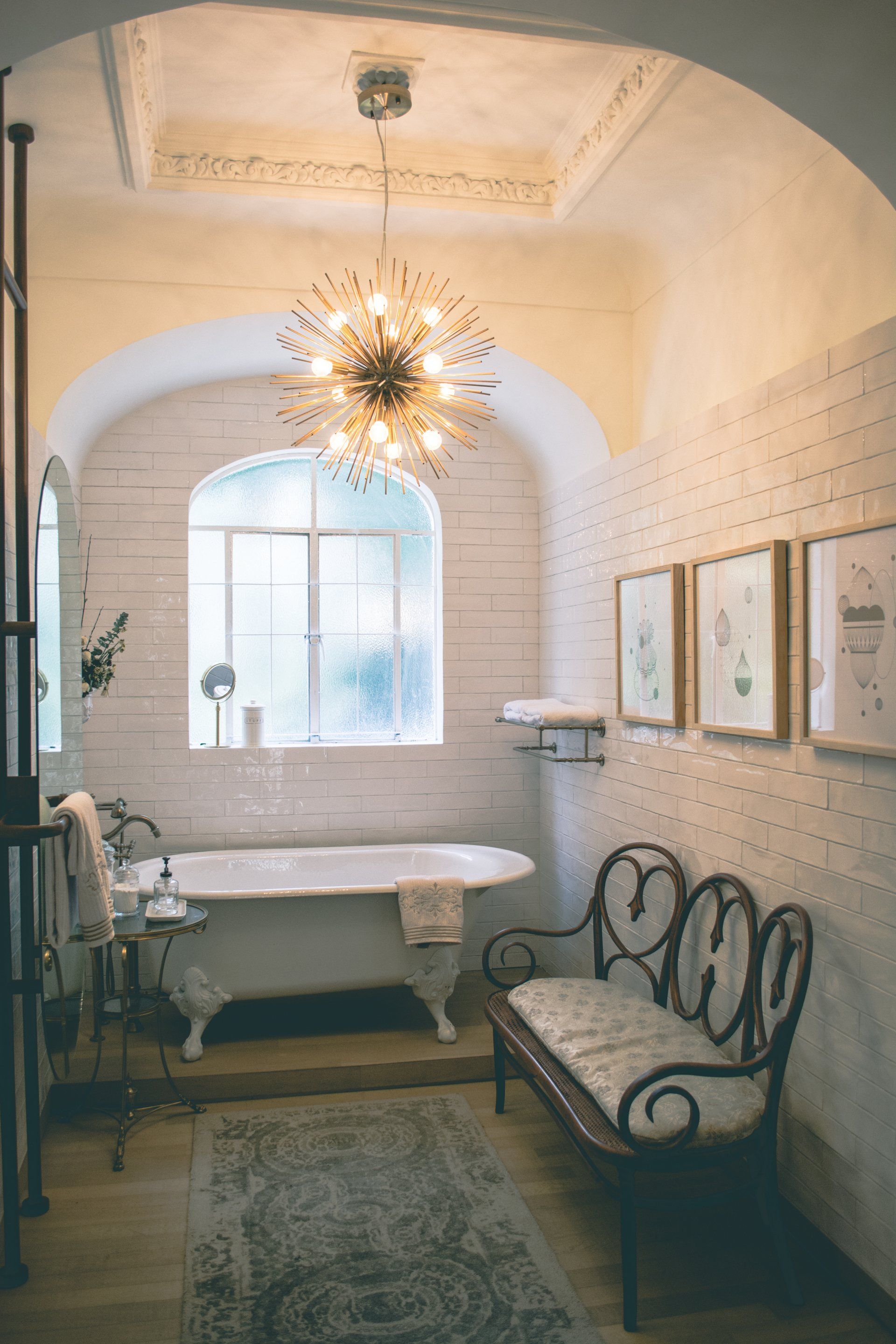 Creating a Timeless Bathroom: Expert Design Tips for Longevity
