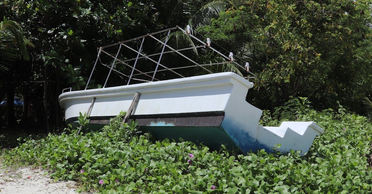 Slippery coating for boat bottoms