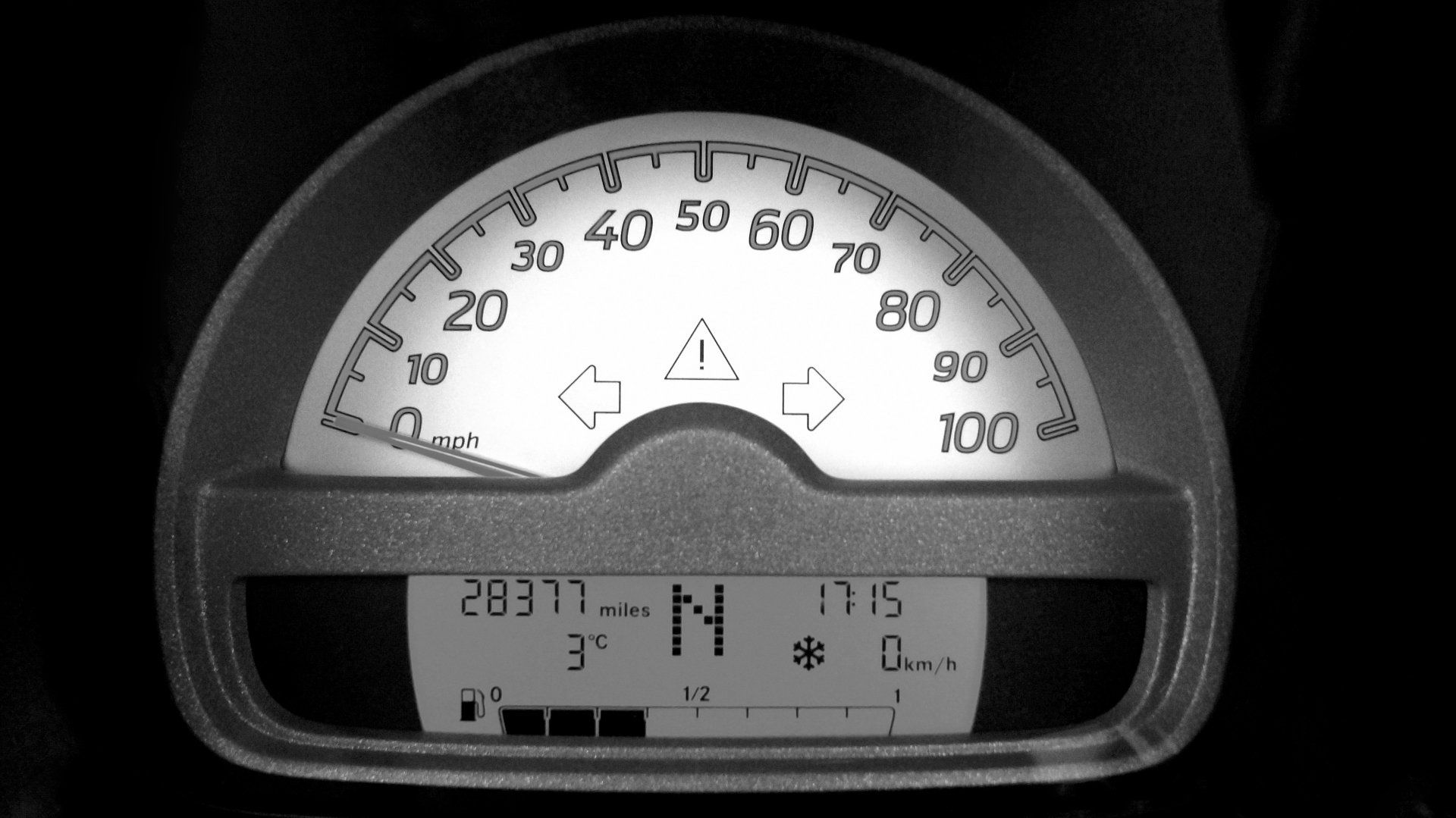 Fuel gauge | Interstate Auto Care