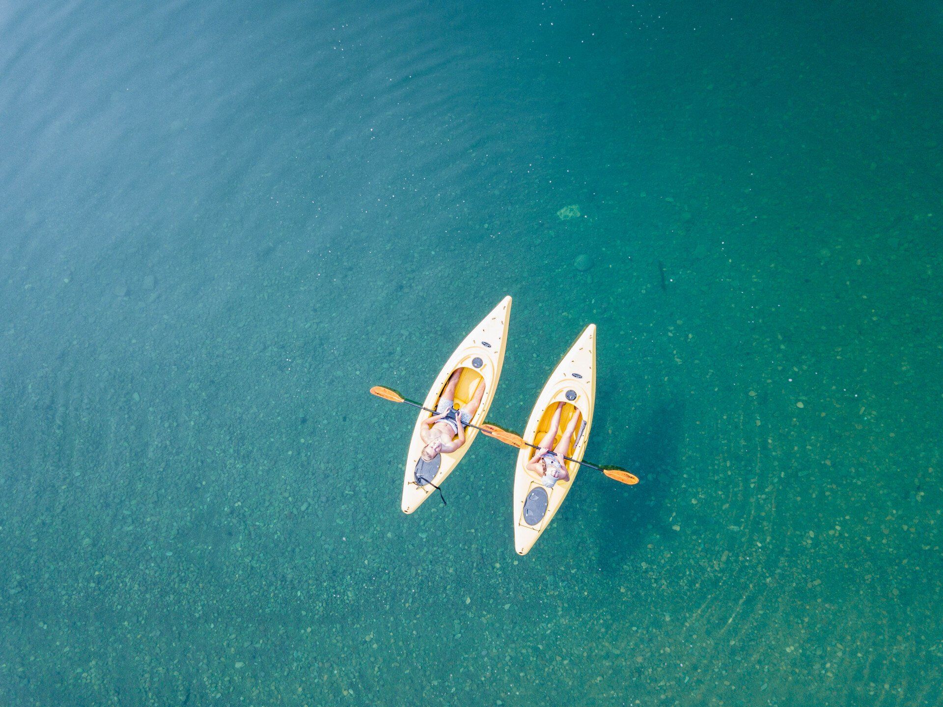 pair-of-kayaks-in-the-ocean