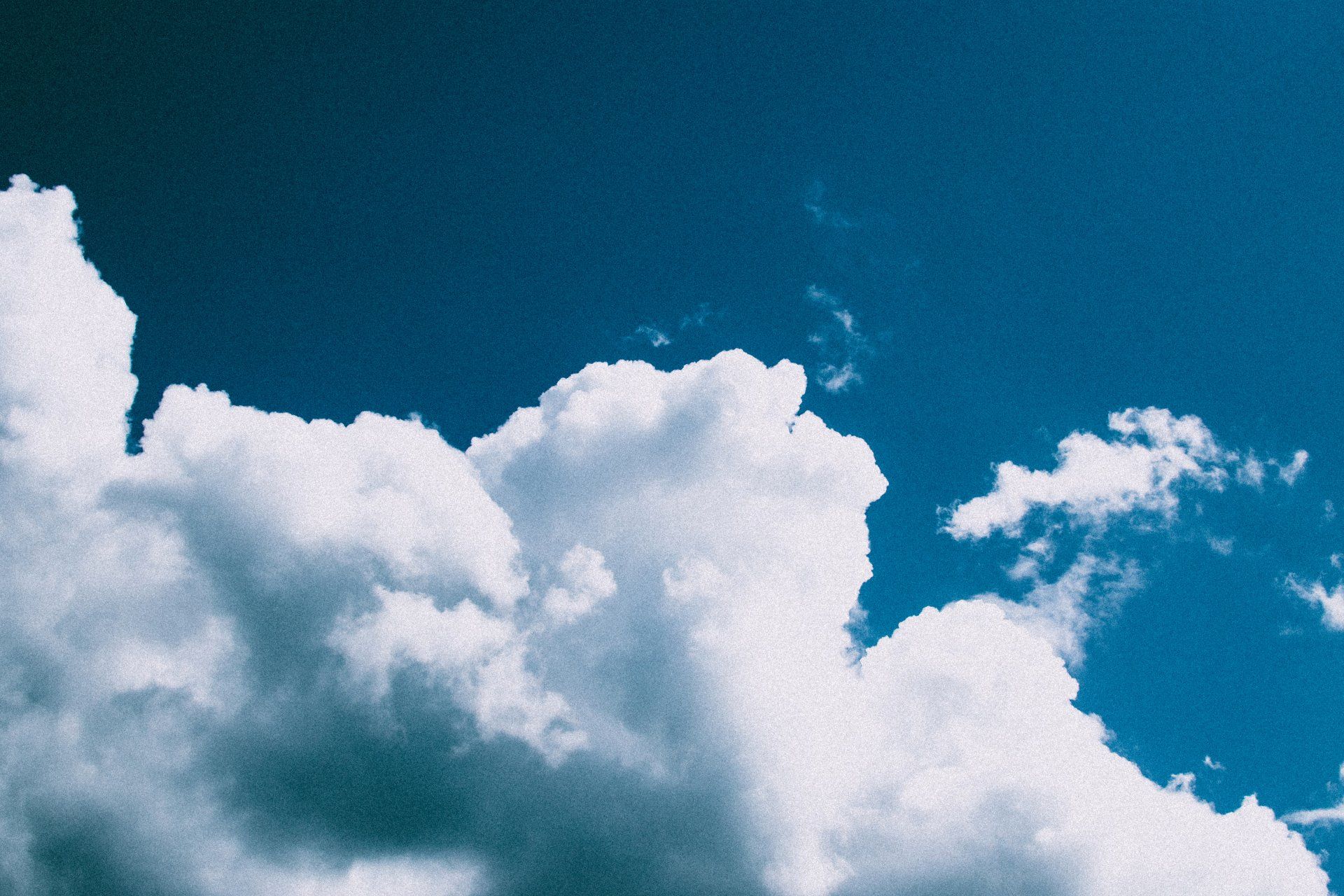 Image of clouds in the sky