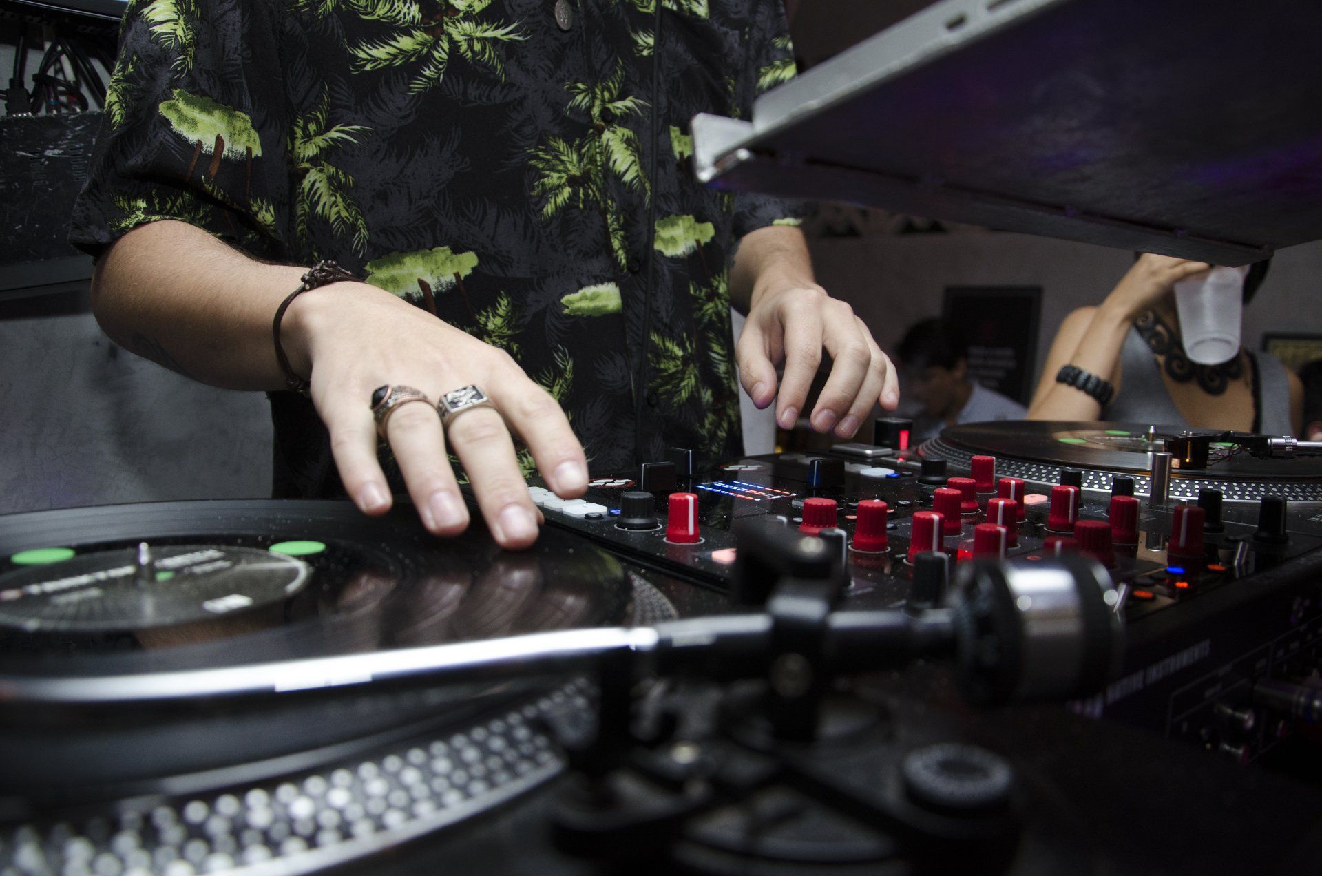 DJs & MCs