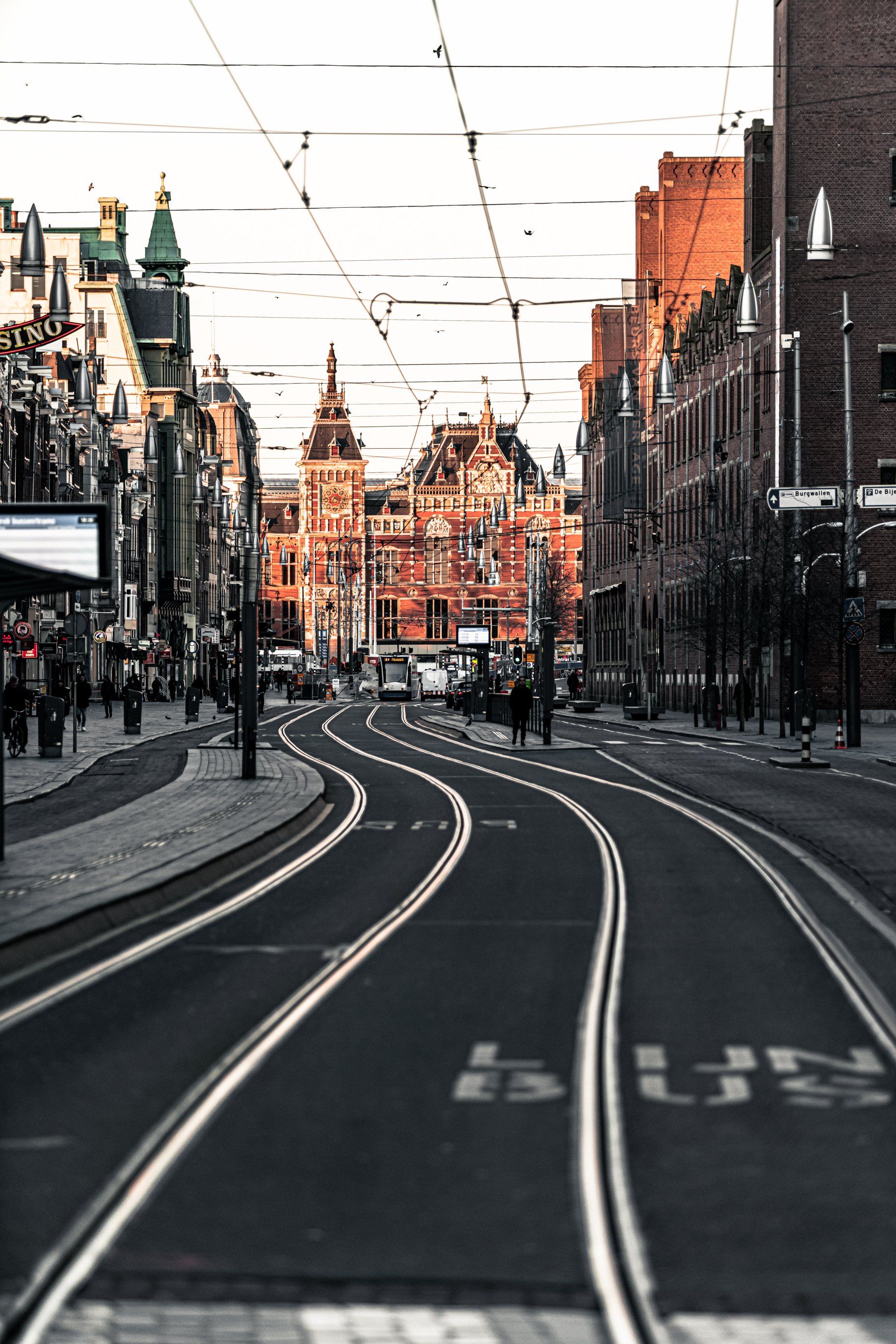 Damrak facing Amsterdam Central Station