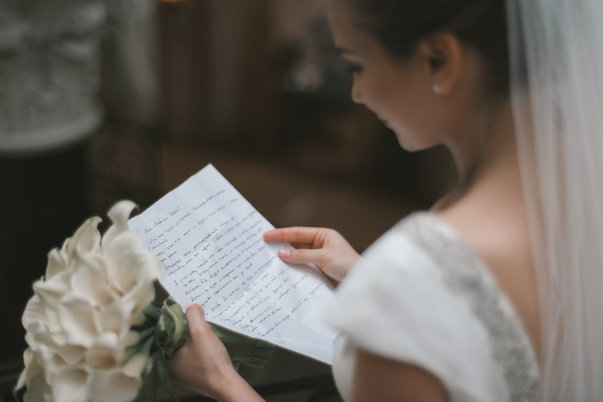 How-to-write-your-wedding-vows-step-by-step
