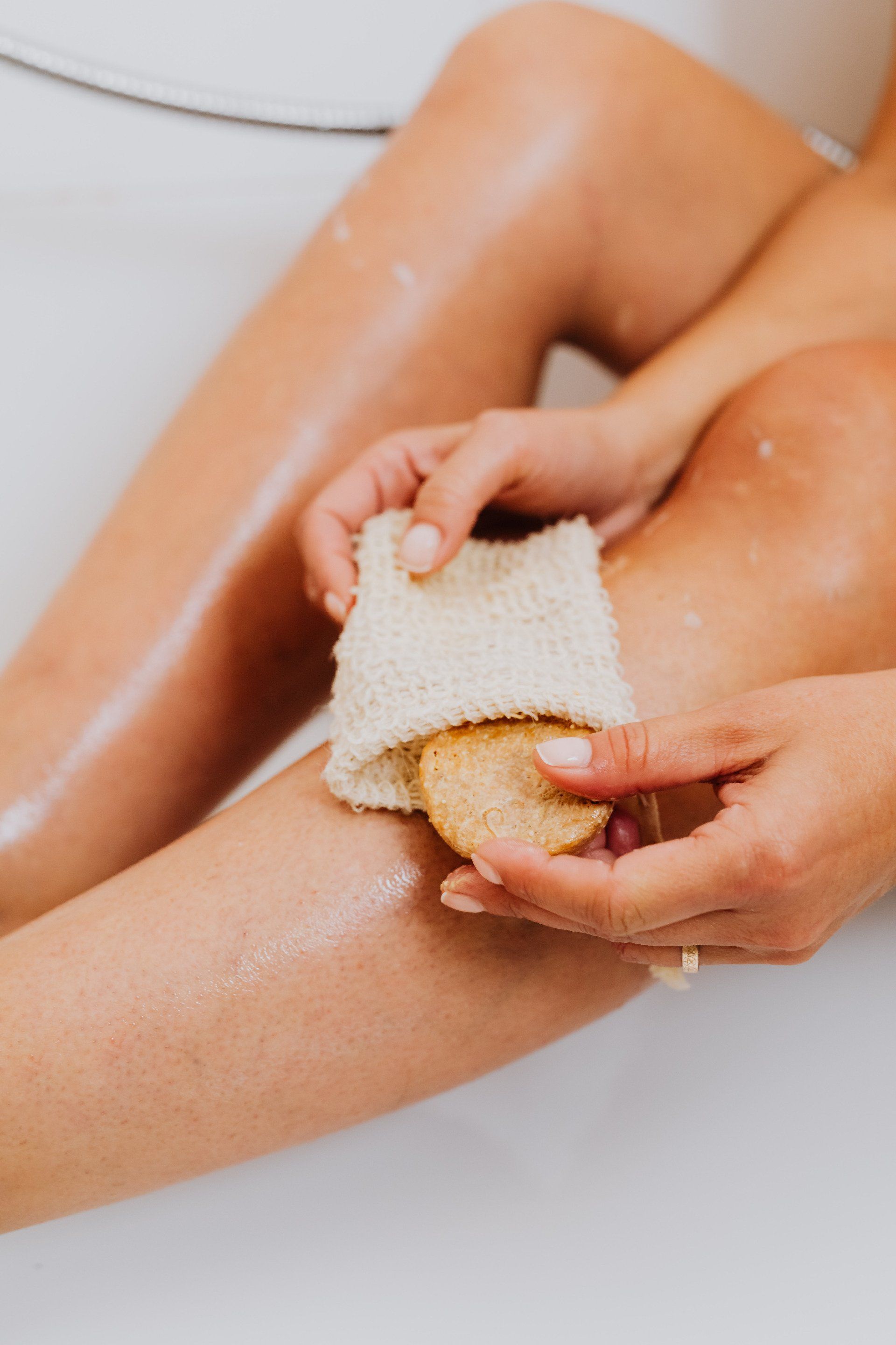 5 Reasons to Switch to an Exfoliating Soap Bar in Your Daily Routine