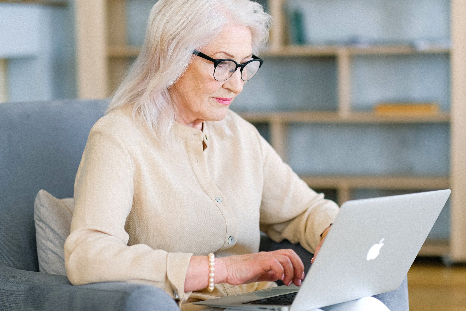 Keep your LinkedIn profile active when retiring