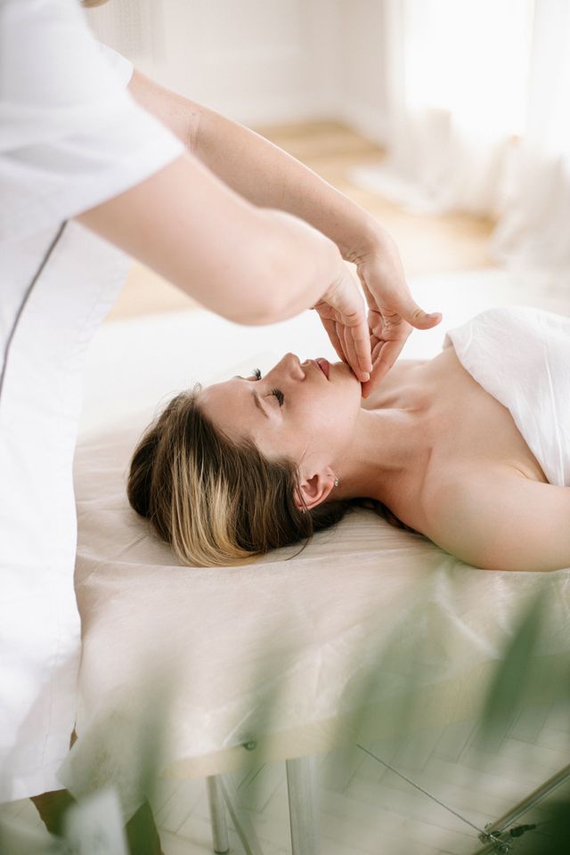 The Physiological Effects of Massage on the Body - Sense Massage Therapy