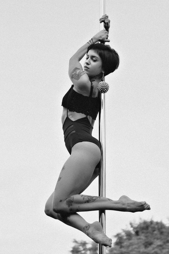 pole dance