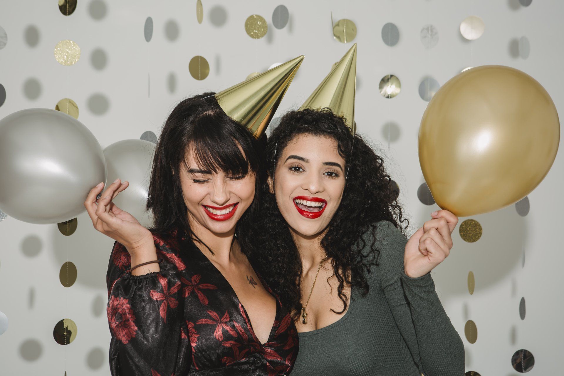 Photo of Birthday Party. We offer everything: The Roaming Halo, The Roaming Halo Las Vegas, Photo Booth Rental, Photo Booth Las Vegas, Photo Booth Corporate, Photo Booth Recepion, Photo Booth Wedding, and Photo Booth Event. Hevenly Photo Booth services all of the Las Vegas areas. Fun Party Entertainment.