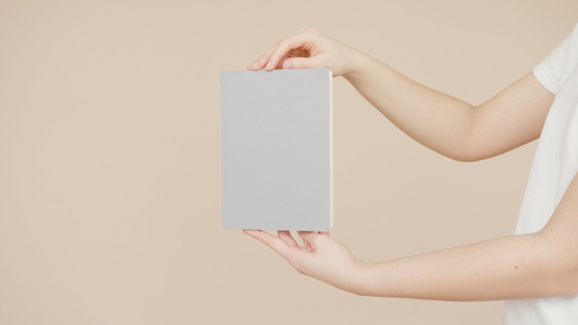 O sistema antiderrapante da ECO Master para pisos de porcelanato. Deixará o piso seguro para sempre.