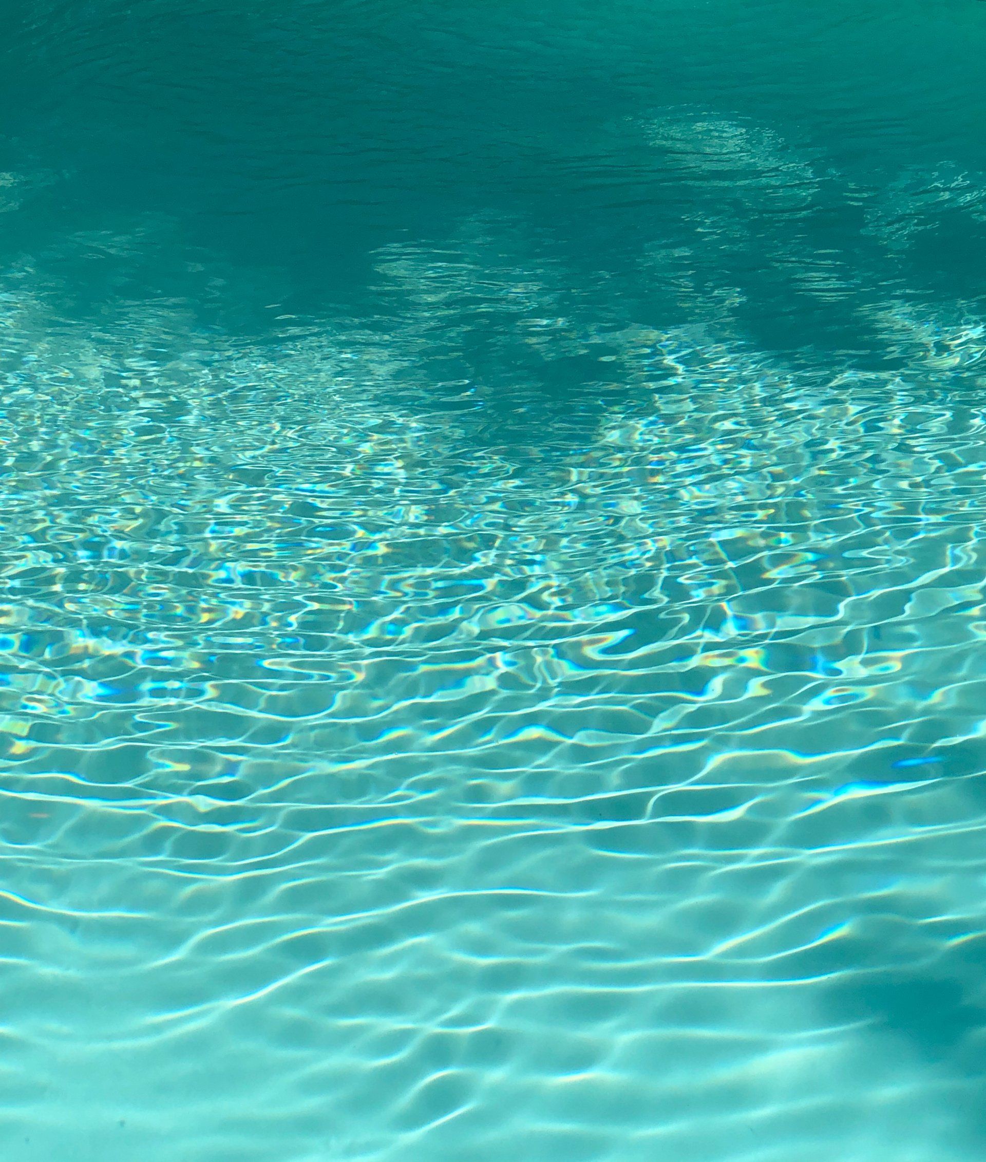 Types de piscine en coque polyester à Bordeaux et Gironde