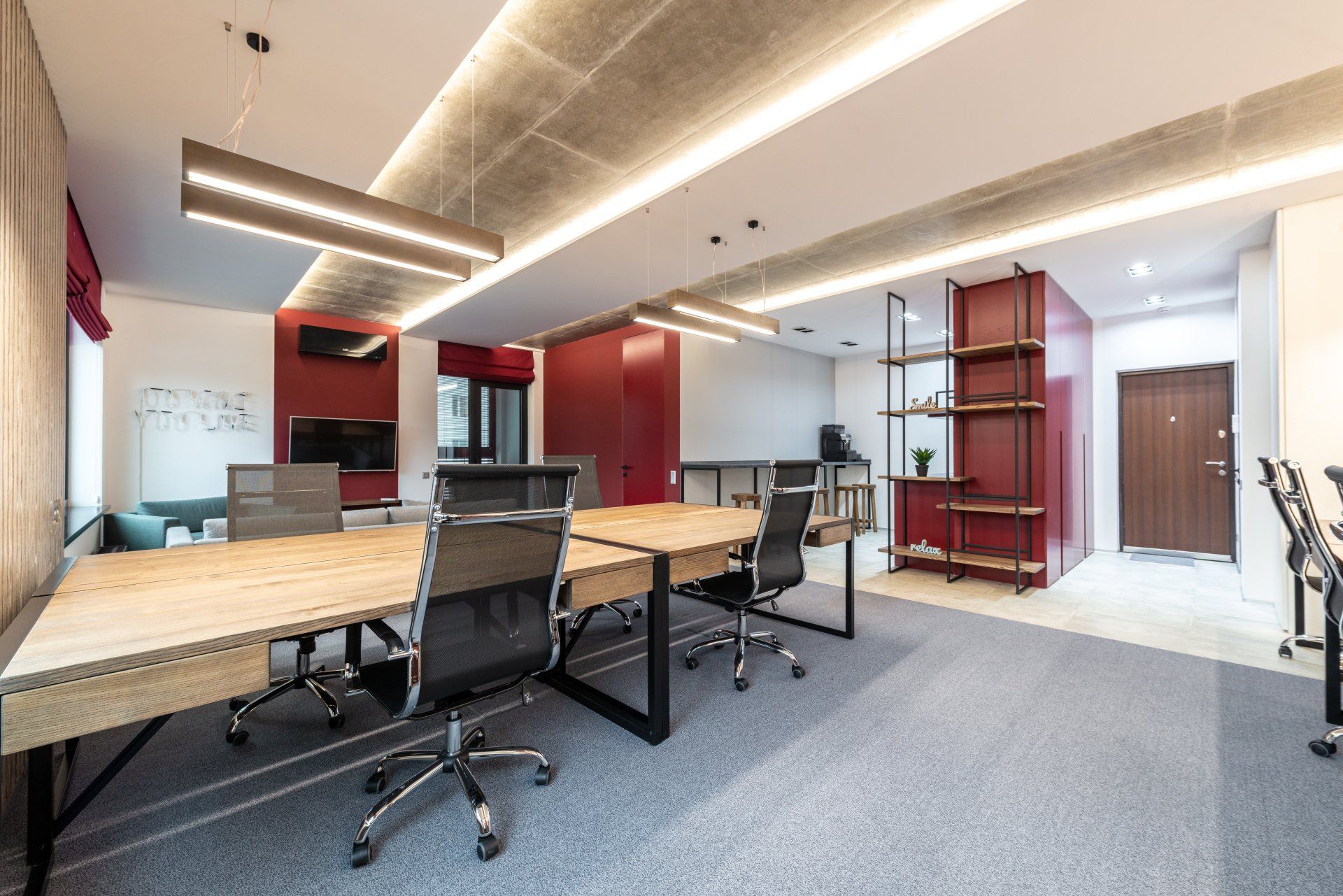 officeperfectly renovated conference room with hung t bar ceiling