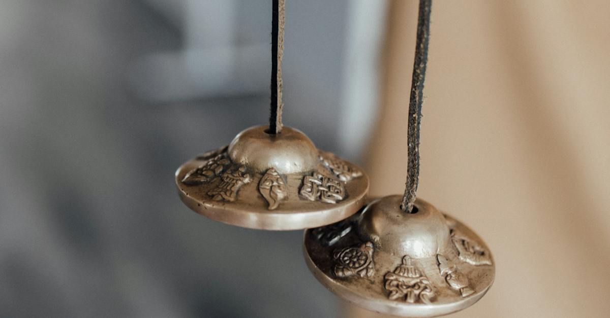 sound healing with singing bowl