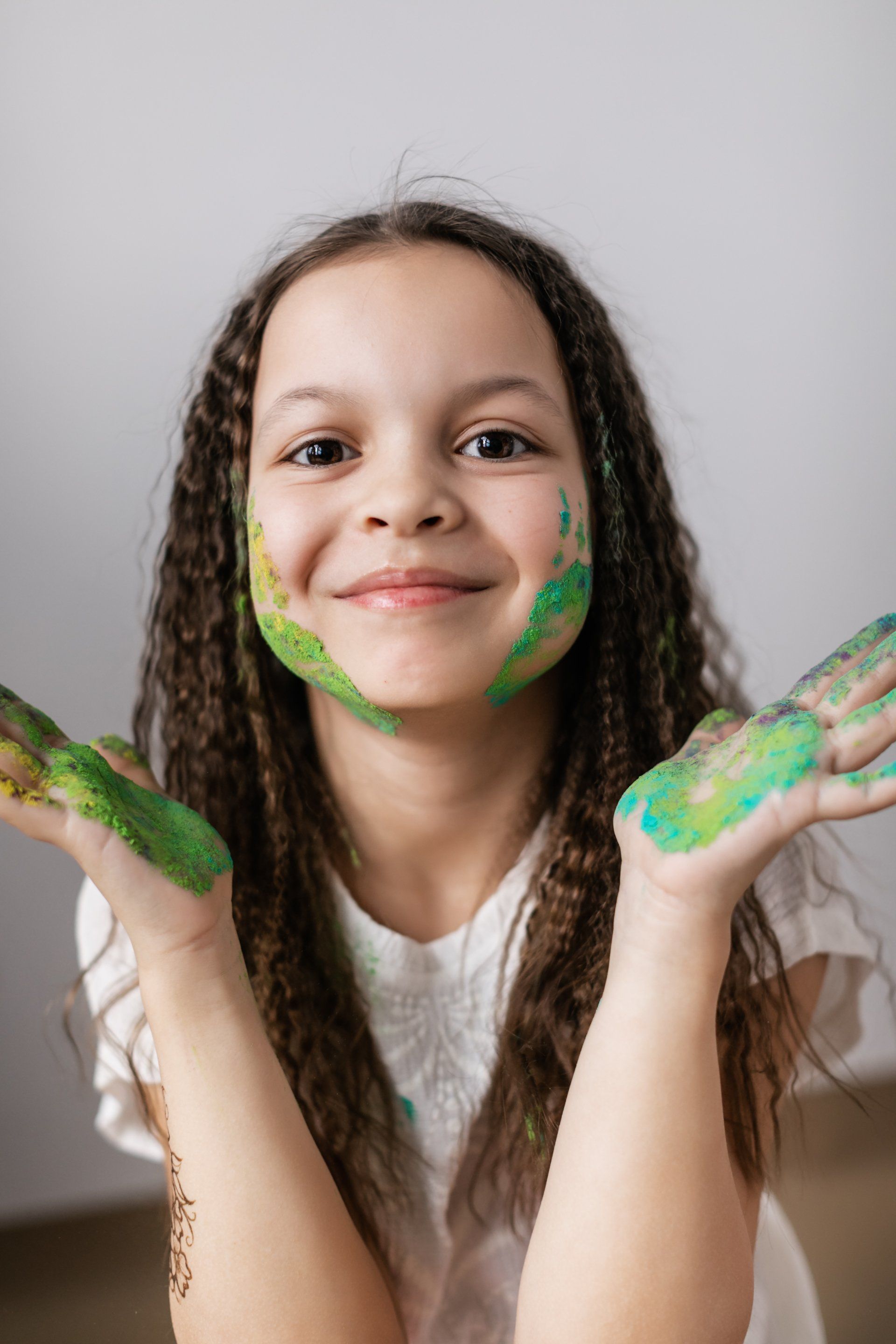 girl with painted hands