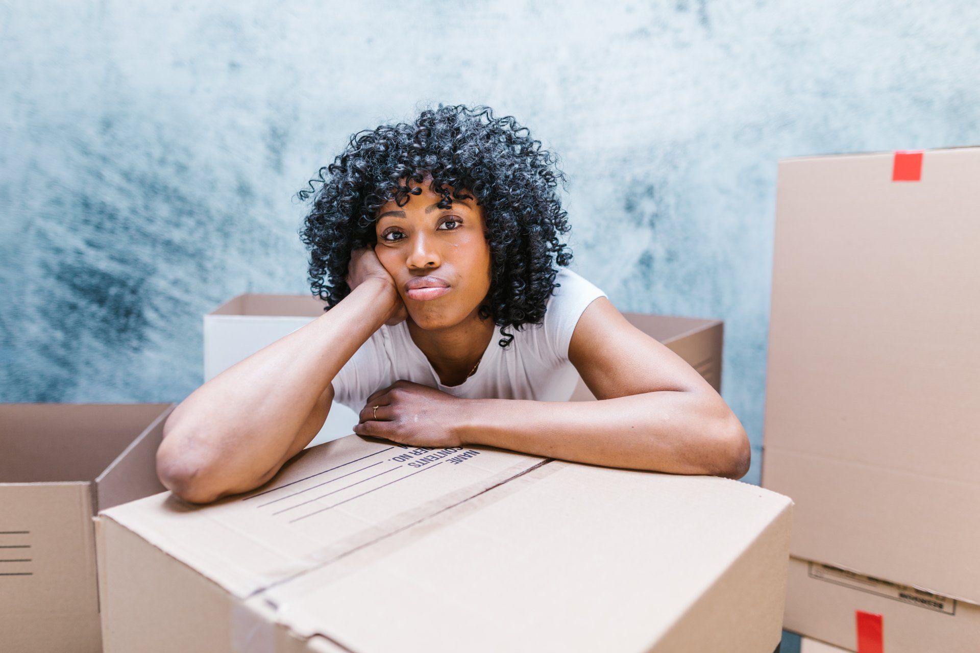 Don't Get Scammed: Red Flags to Avoid When Hiring Moving Labor
