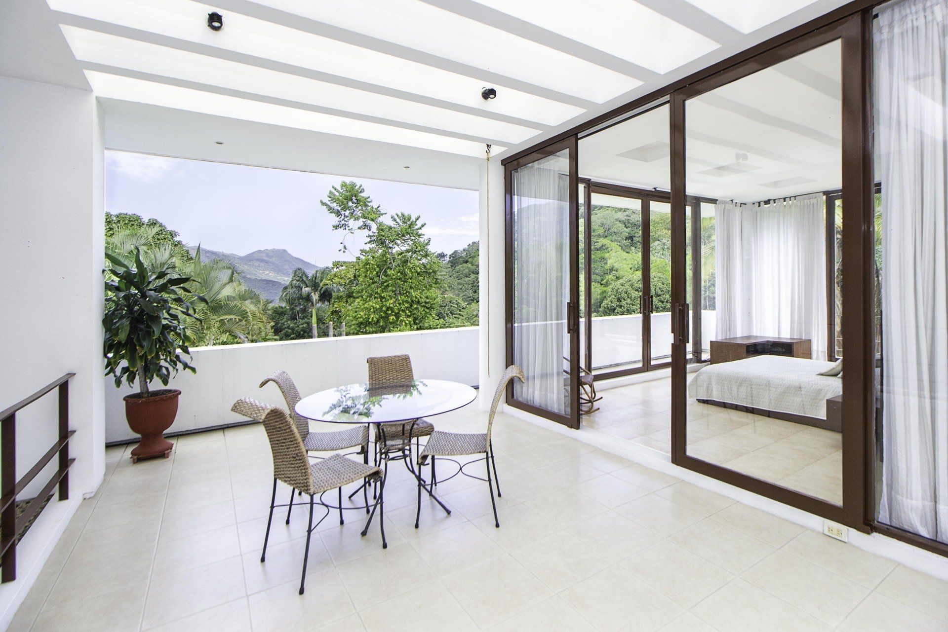 ALUMINIUM WINDOWS AND DOORS