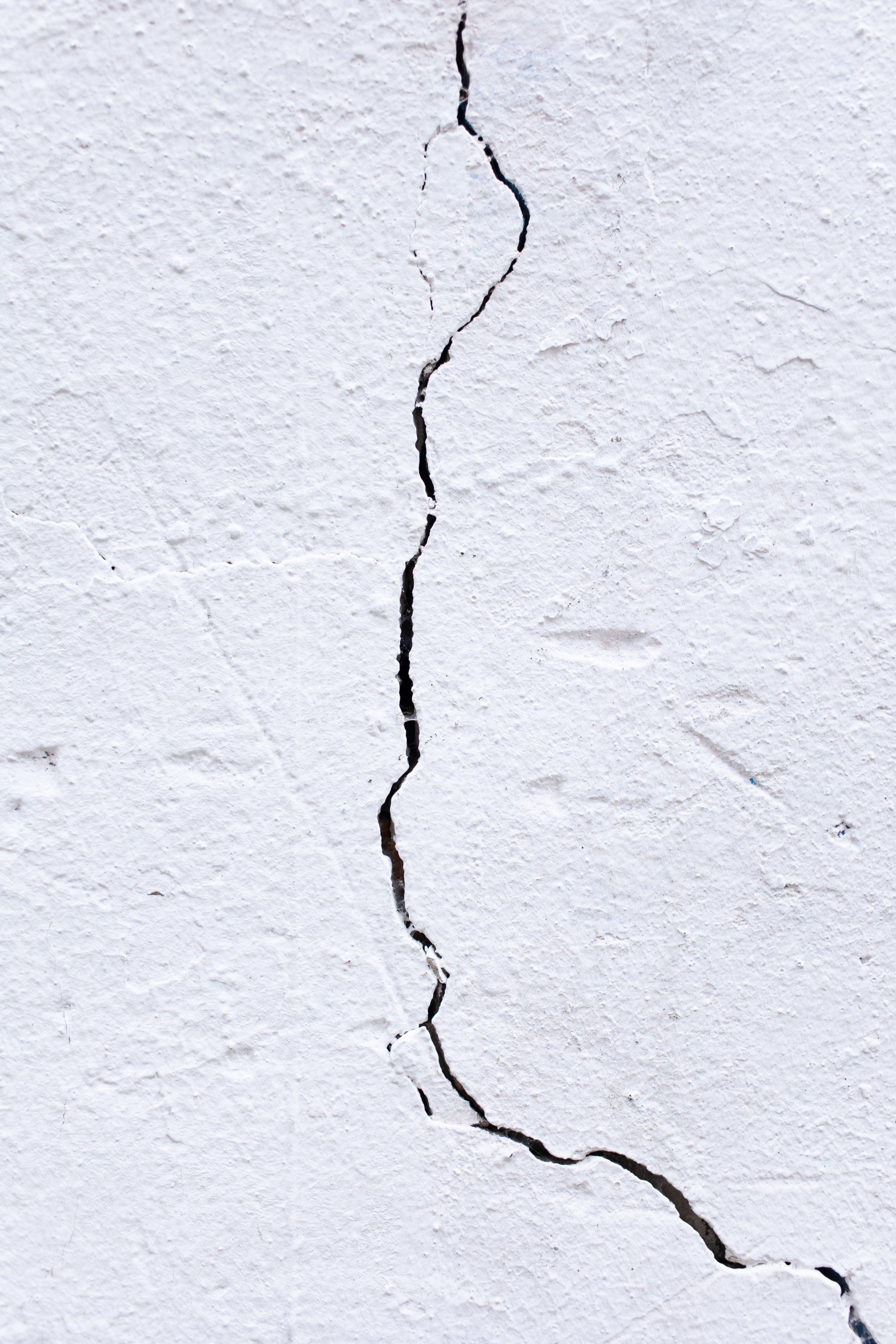 crack on the wall