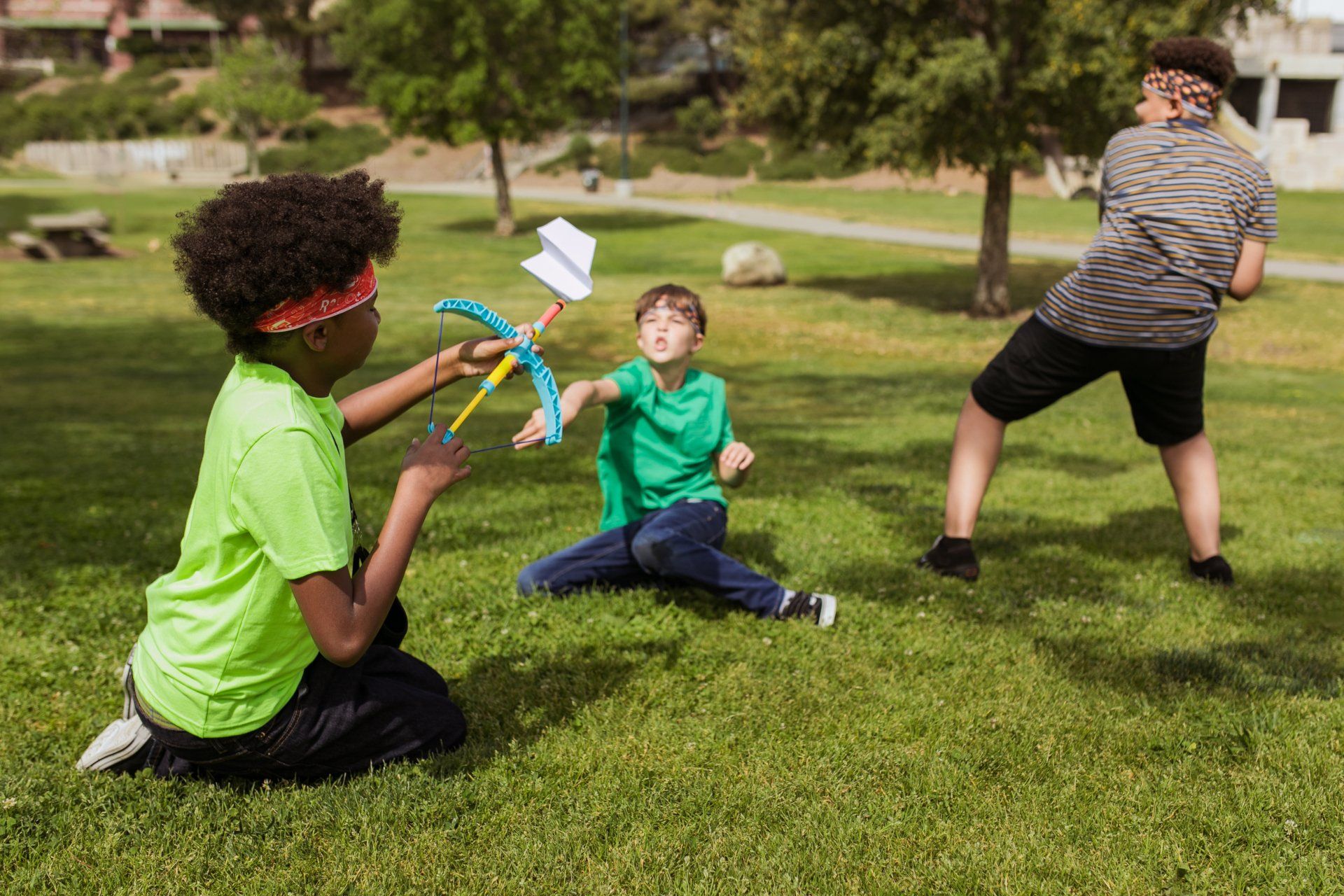 A group of kids playing outside