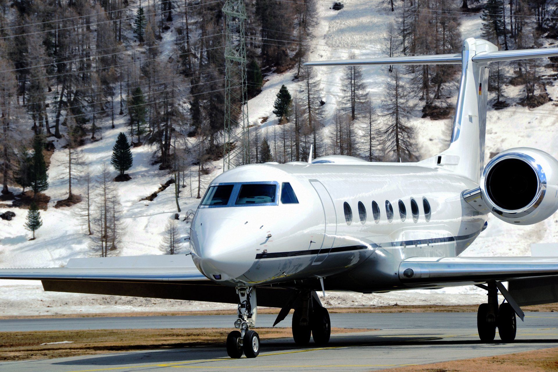 VIP EXCLUSIVE TERMINAL PARIS AIRPORT