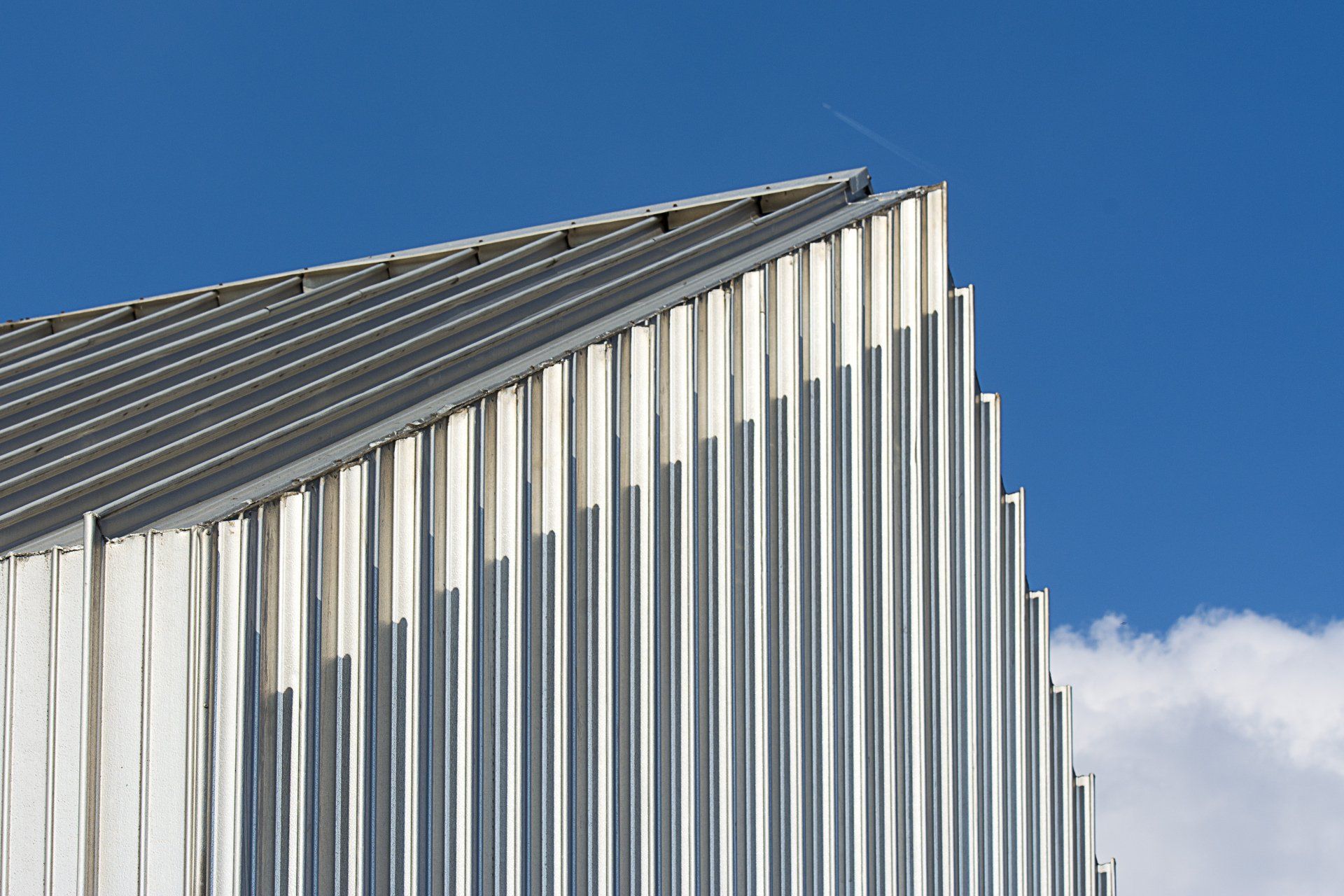 Resilient Roofing for Industrial Buildings thumbnail