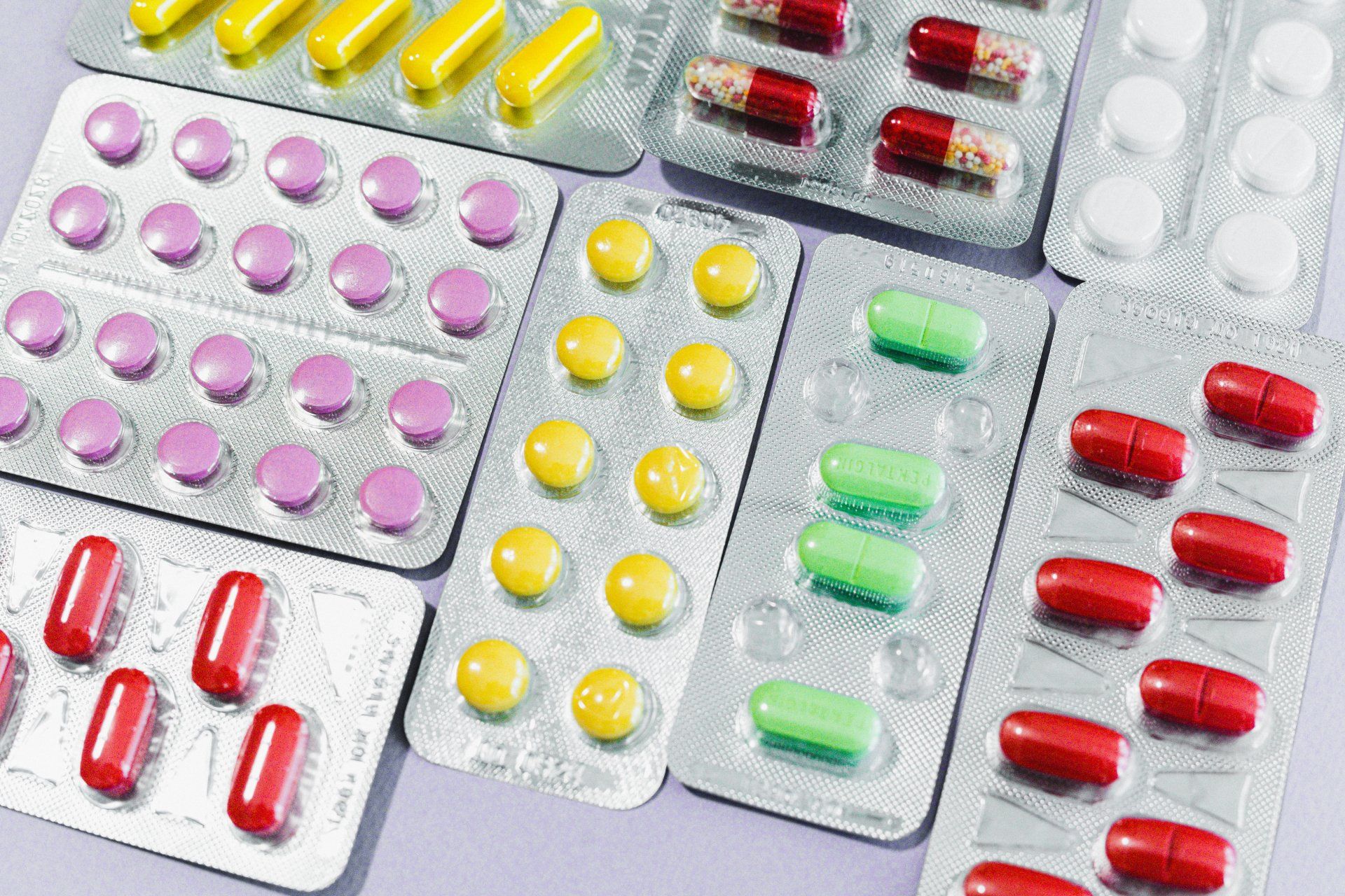 There are many different types of pills and capsules in blister packs.