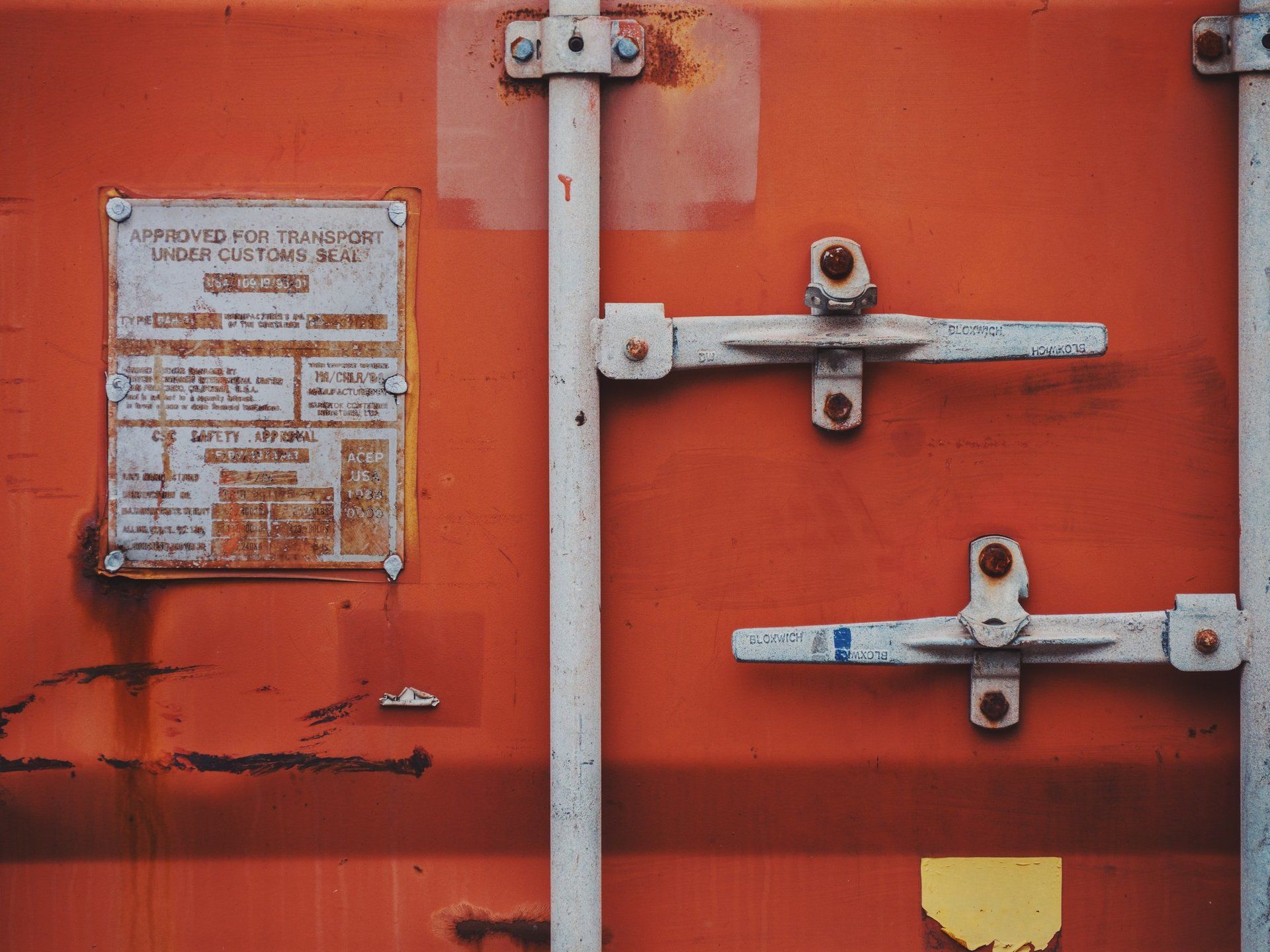 Removals service for trade partners.