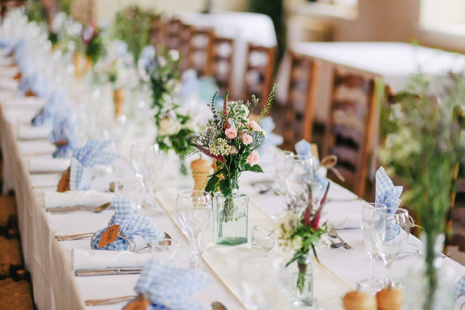5 Things to Consider When Choosing Your Wedding Caterer